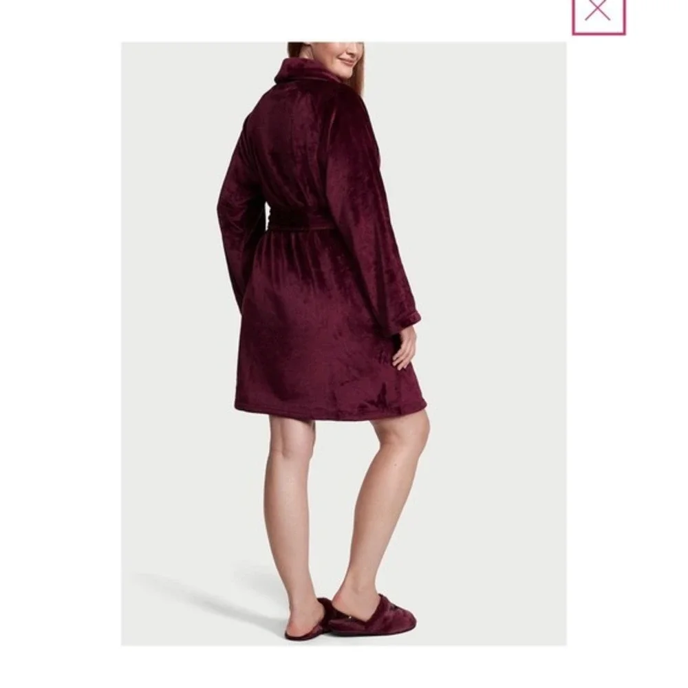 Victoria's‎ Secret Short Plush Robe Burgundy XS/S Tie Waist Sexy